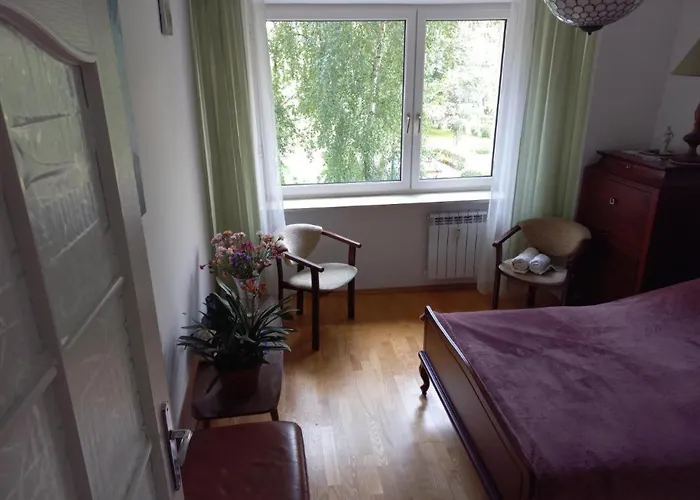Cichy I Przyjemny Pokoj Na Muranowie